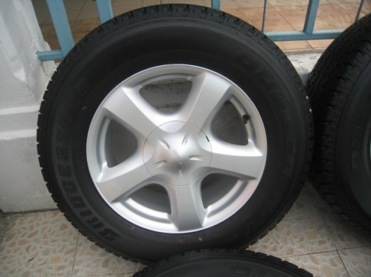 ขายล้อแม็กป้ายแดง All New Izusu D-max 17"x7" et33 6รู139 + ยางปี 13 (081-3747940)