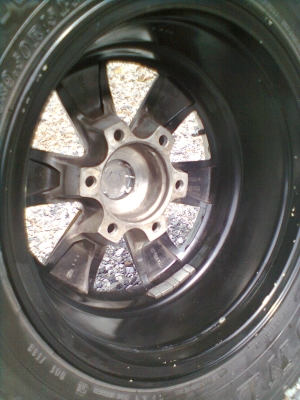 ขายแม็ก 6 รูขอบ 15 พร้อมยาง 30X9.50R15 ยางDUNLOPปี12  จำนวน 1 ชุด พร้อมน๊อต 24 ตัว