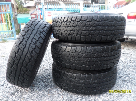 ขายแม็ก 6 รูขอบ 15 พร้อมยาง 30X9.50R15 ยางDUNLOPปี12  จำนวน 1 ชุด พร้อมน๊อต 24 ตัว