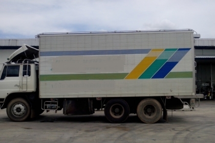 ขายสิบล้อ HINO FL227 เครื่อง EM100 รถสภาพสมบูรณ์ ขายเฉพาะหัวกับคัซซี