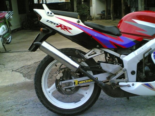 ขาย NSR150rrw ทะเบียนพร้อมชุดโอนเครื่องเดิมยังแน่นๆสมบูรณ์มากระบบไฟออกหมดRC วาร์ทำงานปกติขาย 16500 บาท