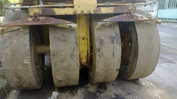 ต้องการขายด่วน รถบด ยี่ห้อ KAWASAKI รุ่น KV4A2 -0162