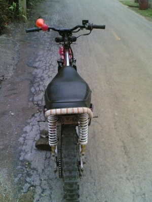 ขายดรีทคุรุสภา เล่มทะเบียน(ชุดโอนไม่ได้ตาม)เครื่องดีพอใช้เครื่องสตาร์ทมือแต่งแนววิบาก ขาย 6900 บาท