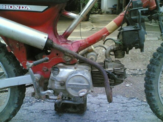 ขายดรีมคุรุสภาเล่มทะเบียน(ชุดโอนไม่ได้ตาม)เครื่องสตาร์ทมือแต่งแนววิบากรถพร้อมใช้งาน ขาย 6900 บาท