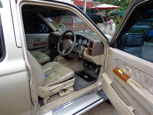 ขายรถนิสสันฟรอนเทียร์