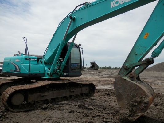 KOBELCO 200 MACK8 YN12 ใช้งาน7000ช.มเศษ รถทำงานอยู่