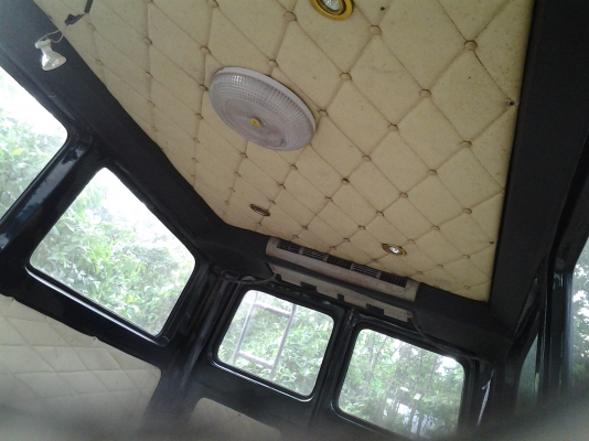 ลดราคาพิเศษ!!! เหลือเพียง 12,000.-ขายบอดี้รถตู้โบราณฟอร์ดทรานซิด