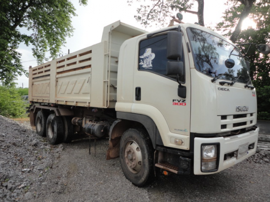 10 ล้อดั้ม2เพลา ISUZU 300 แรง ปี53 ไมล์แสนกว่าๆ ไม่เคยมีอุบัติเหตุ