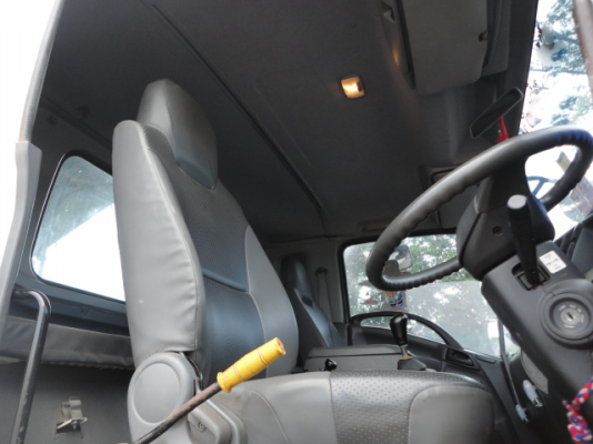 10 ล้อดั้ม2เพลา ISUZU 300 แรง ปี53 ไมล์แสนกว่าๆ ไม่เคยมีอุบัติเหตุ