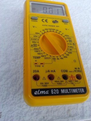 มัลติมิเตอร์ตัวใหญ่ ยี่ห้อ ELMA 620  วัดได้เยอะมากละเอียด และกระแสได้ถึง 20A.