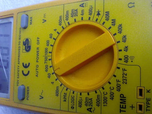 มัลติมิเตอร์ตัวใหญ่ ยี่ห้อ ELMA 620 วัดได้เยอะมากละเอียด และกระแสได้ถึง 20A. มัลติมิเตอร์ตัวใหญ่ ยี่ห้อ ELMA 620 วัดได้เยอะมากละเอียด และกระแสได้ถึง 20A.