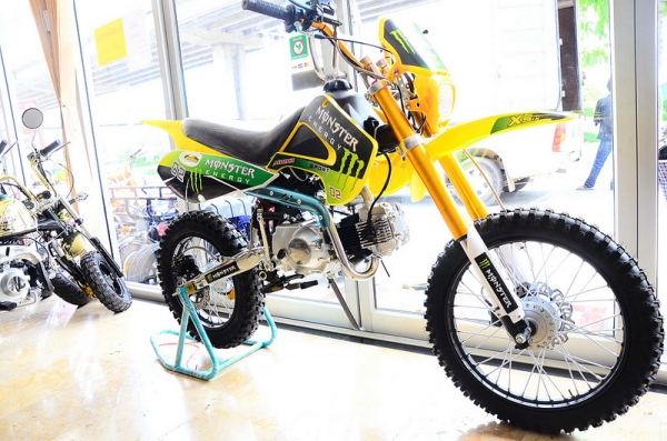 จำนวนจำกัด โปรโมชั่น  ลดราคา วิบาก  LP RACING ทรง เครื่อง LONCIN 125cc  มีเครื่อง 110-125