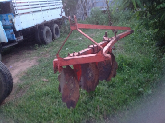 ขายผานติดรถไถ กลบฟาง 34 แรง 4.000บาท ขายผานติดรถไถ กลบฟาง 34 แรง 4.000บาท