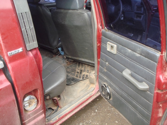 ขาย HILUX HERO 2.4 ปี2532 สีแดง 4 ประตู สภาพดีเยี่ยม รถบ้านเจ้าของขายเอง