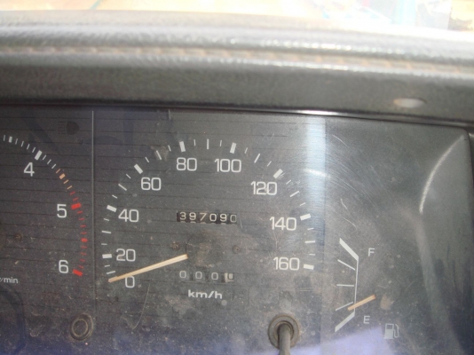 ขาย HILUX HERO 2.4 ปี2532 สีแดง 4 ประตู สภาพดีเยี่ยม รถบ้านเจ้าของขายเอง