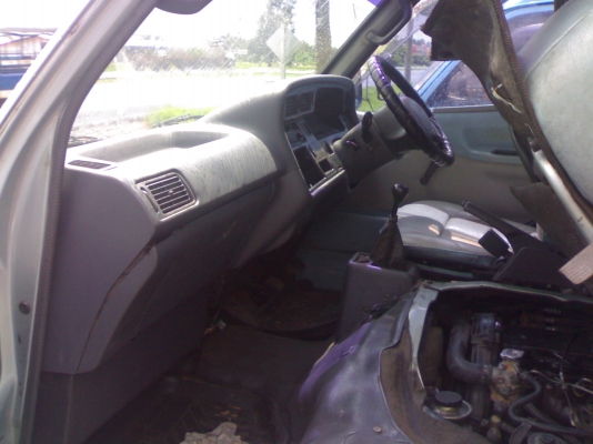 ขายหลังคาสูงปี02เครื่อง3000สภาพสวยๆคับ เครื่องดีแต่งVIP