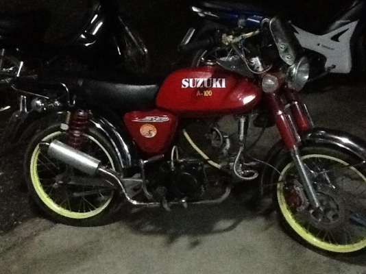 ขายเครื่องไนท์ 100 เล่มทะเบียน มีแผงคอไนท์ ทะเบียนขาดต่อ 4 ปี