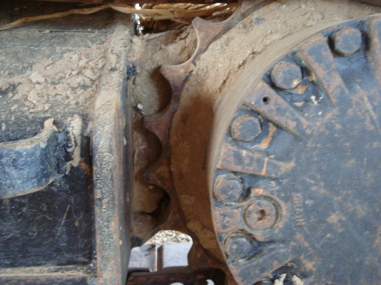 CAT 320D รุ่นก่อนคอมมอนเรล ทนอึด ประหยัด ไม่มีปัญหา ยังใช้งานอยู่