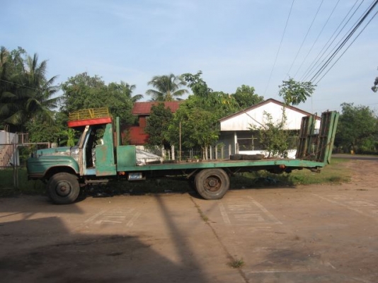 ขายรถเกี่ยวข้าว พร้อมรถหัวลาก มือสอง  สภาพเยี่ยม