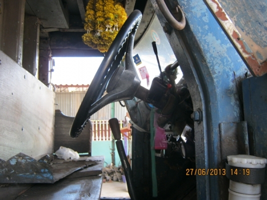.ขายรถบรรทุกสิบล้อ ทายลาดอีซูซู หน้ายาว เครื่อง 175 แรงม้า HO6C แน่นมากๆๆพวงมาลัยเพาเวอร์