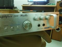 เพาเวอร์แอมป์ famify  ปุ่มปรับเบสมันหักแต่ไม่ได้เสีย ขายถูก