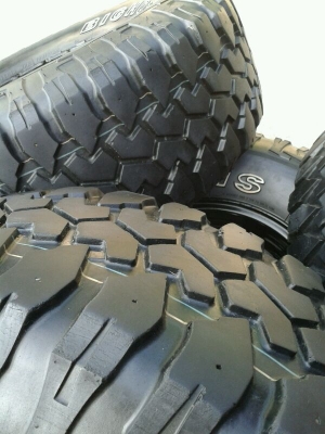 ขายยาง Mud MAXXIS 762 ขนาด285/75R16ปี10พร้อมล้อ 16x7-30 ขายยาง Mud MAXXIS 762 ขนาด285/75R16ปี10พร้อมล้อ 16x7-30