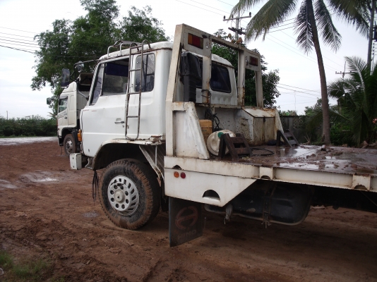 ขายเทรเลอร์พร้อมรถเกี่ยวข้าวศักดิ์พัฒนา