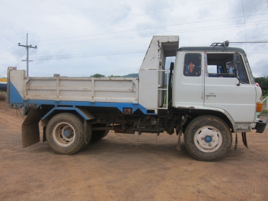 HINO 6ล้อดัมพ์ 6 แสนกว่า