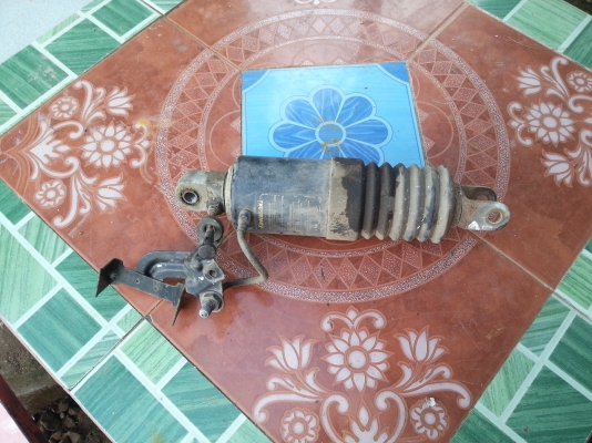 ขายอะไหล่gpz400ครับ