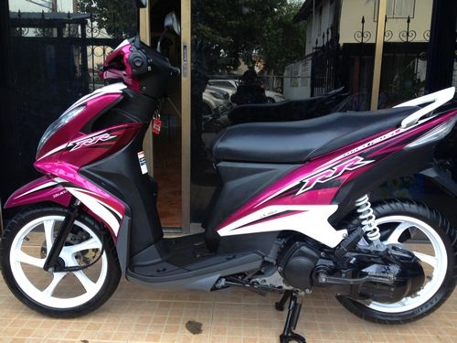 YAMAHA MIO125i ระบบหัวฉีดตัวใหม่ล่าสุดรถ6เดือนวิ่ง1xxxโลมีเล่มพร้อมโอนสวยแกะกล่อง