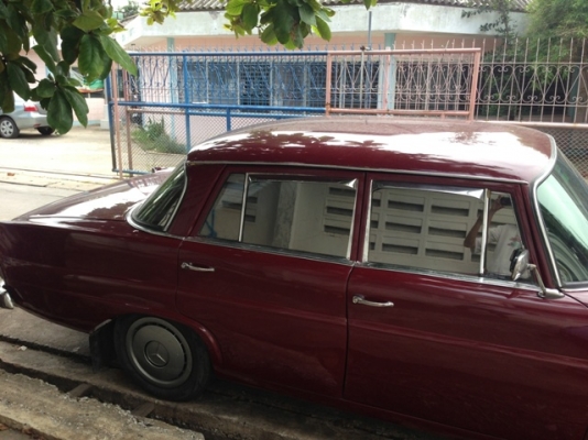 ** ขาย Benz 190 ปี63 W110 หางปลาตากลม พร้อมใช้ 195000 ลดได้ **