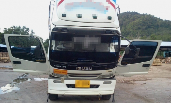 ISUZU FVM 230 แรงม้า ยางเรเดียลไม่มียางใน 18 เส้น