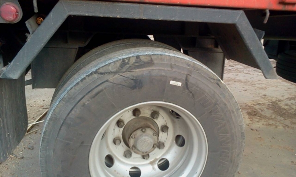 ISUZU FVM 230 แรงม้า ยางเรเดียลไม่มียางใน 18 เส้น