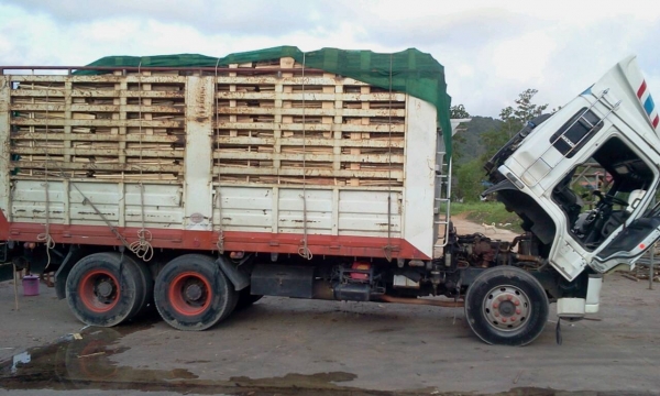 ISUZU FVM 230 แรงม้า ยางเรเดียลไม่มียางใน 18 เส้น