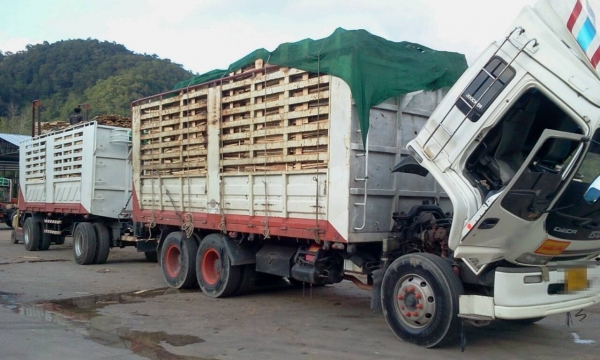 ISUZU FVM 230 แรงม้า ยางเรเดียลไม่มียางใน 18 เส้น