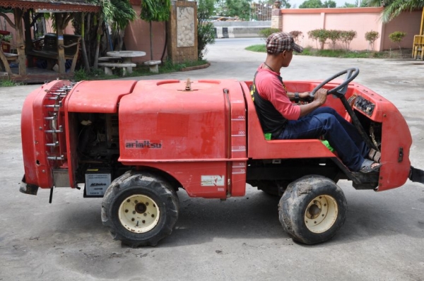 ขายรถฉีดยา mitsubishi ขับ4ล้อ นำเข้าญี่ปุ่นไม่เคยใช้ในไทย 45,000 บาท