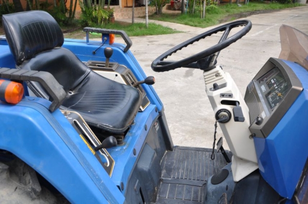 ขายรถไถ iseki 22แรง สภาพสวยเดิมญี่ปุ่นไม่เคยใช้งานในไทย 89,000 บาท