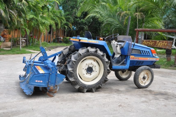 ขายรถไถ iseki 22แรง สภาพสวยเดิมญี่ปุ่นไม่เคยใช้งานในไทย 89,000 บาท