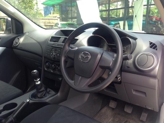 ขาย Mazda BT-50 PRO HI-RACER สีขาว ปี 2013