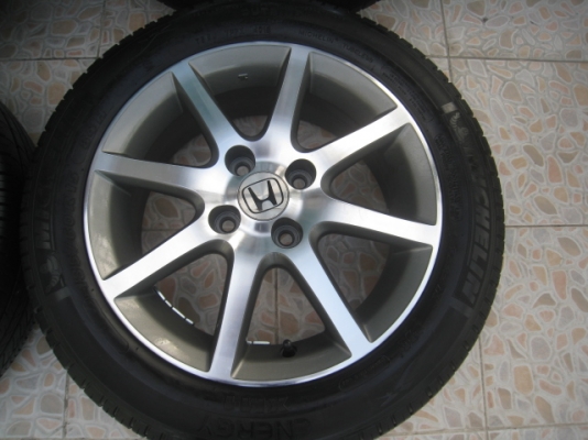 ขายล้อแม็ก Honda city 15"x6" et 53 4รู100 +ยางปี10  ล้อทำสีมาใหม่ครับ (081-3747940)