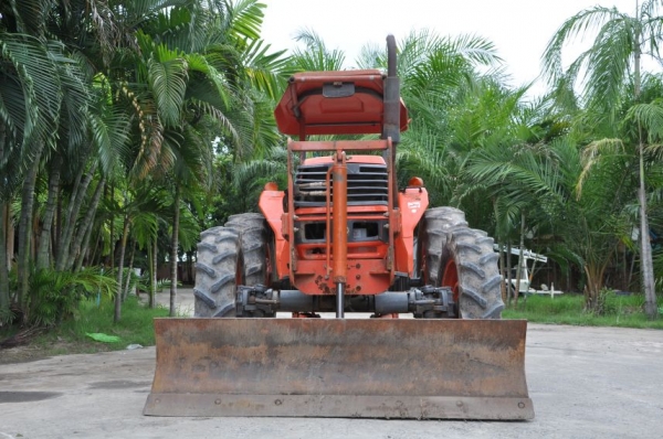 ขายรถไถKUBOTA M5000 ขับ4ล้อ สภาพสวยเดิม หาอยู่รับรองไม่ผิดหวัง 350,000 บาท