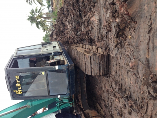 ขายKOBELCO 100-2 สภาพดี พร้อมใช้งาน ไฟฟ้าครบ ราคาต่อรองได้ มีเอกสารใบอินวอย