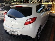ขาย Mazda 2 ปี 2011 สีขาว Auto