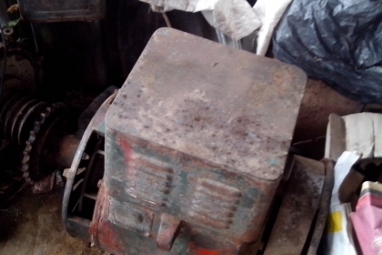 ไดปั่นไฟ 20 กิโลวัตตสภาพพร้อมใช้งานครับเป็นของเรือลงทะเลครับราคานี้สุดคุ้มครับ