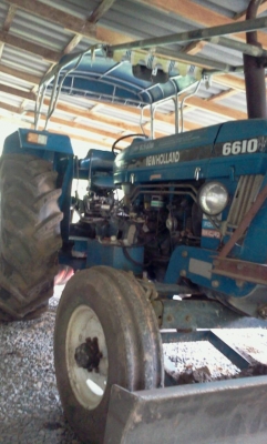 FORD 6610 มีเล่มทะเบียน พร้อมขายค่ะ