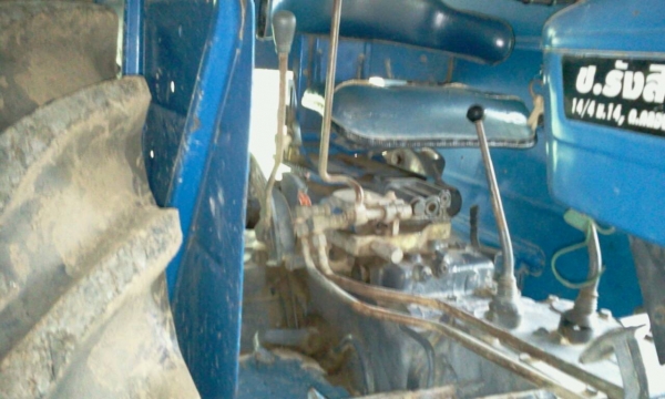 FORD 6610 มีเล่มทะเบียน พร้อมขายค่ะ FORD 6610 มีเล่มทะเบียน พร้อมขายค่ะ