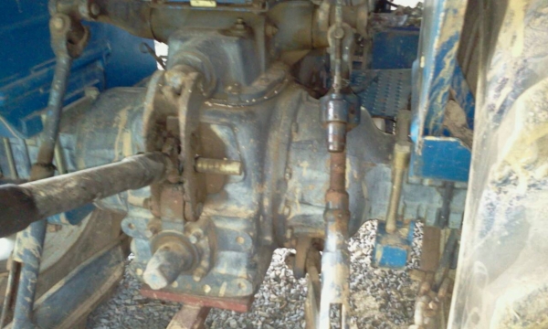 FORD 6610 มีเล่มทะเบียน พร้อมขายค่ะ FORD 6610 มีเล่มทะเบียน พร้อมขายค่ะ