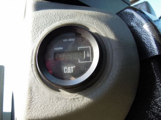 ขายรถตักล้อยาง 910G2 เก่านอกแท้ สามารถเป็นเจ้าของก่อนใคร สนใจโทร 087-3310254 เจี๊ยบค่ะ