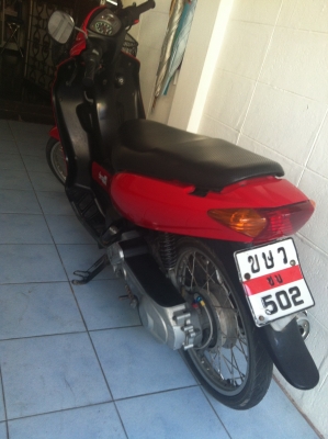 ขายนูโวตัวเก่า สีแดง 12500