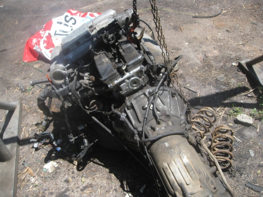 ขายเครื่อง 1 jZ 2500 พร้อมเกียร์ ราคา8000 บาท